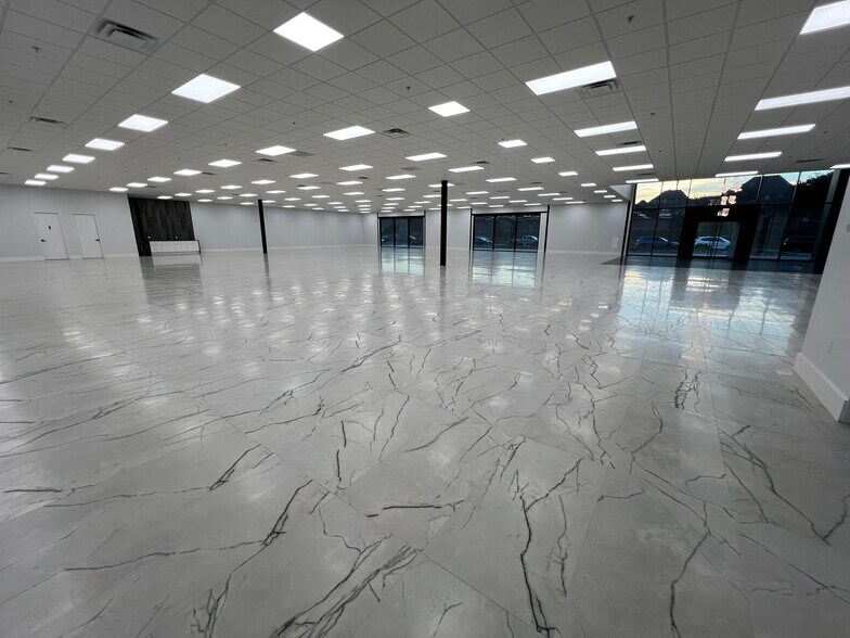 More Photos Of 7300 Riverside Dr, Irving General Retail For Lease