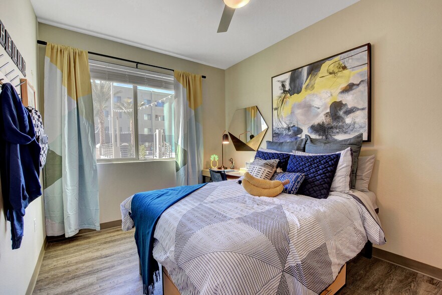 More Photos Of 1055 E Tropicana Ave, Las Vegas Apartments For Lease