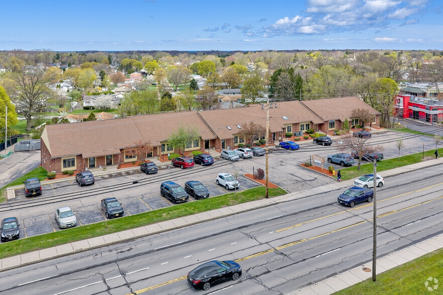 More Photos Of 1724-1742 E Ridge Rd, Rochester Medical For Sale