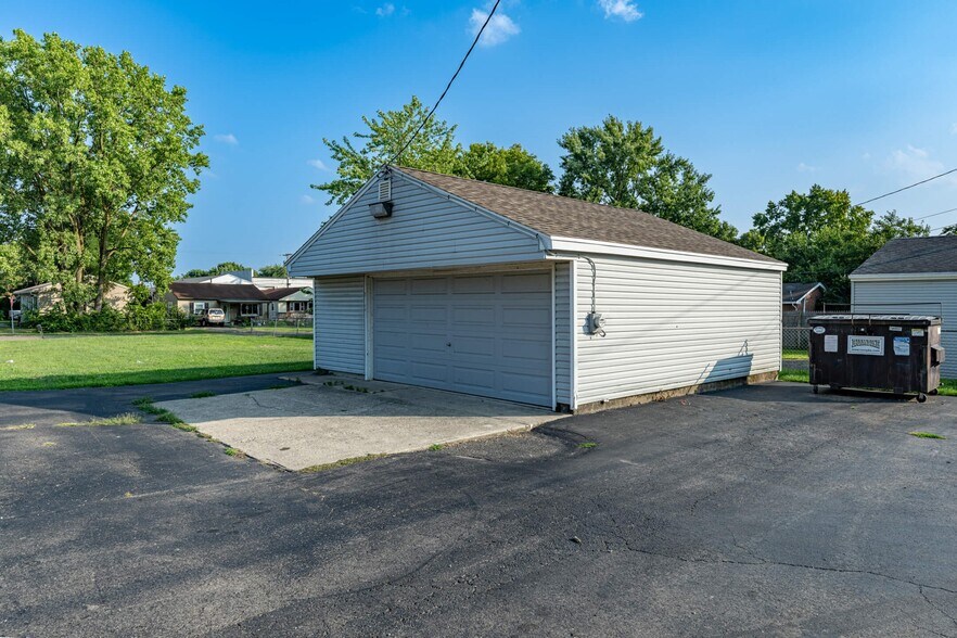 More Photos Of 2552 Bushnell Ave, Dayton Religious Facility For Sale