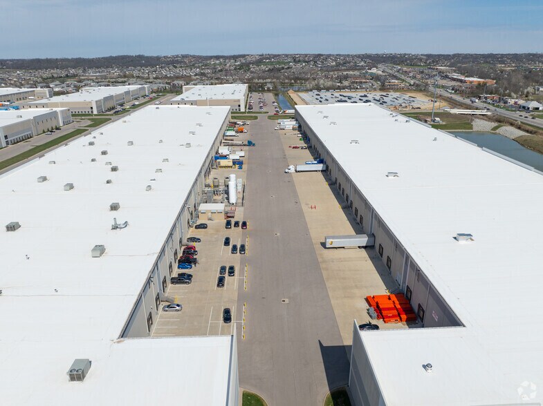 More Photos Of 4600 Brate Dr, West Chester Unknown For Lease