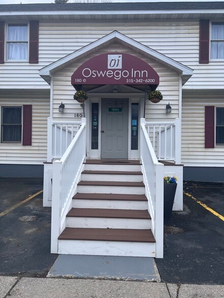 More Photos Of 180 E 10th St, Oswego Hotel For Sale