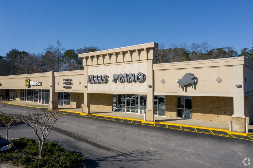 More Photos Of 1550 Montgomery Hwy, Birmingham Restaurant For Lease