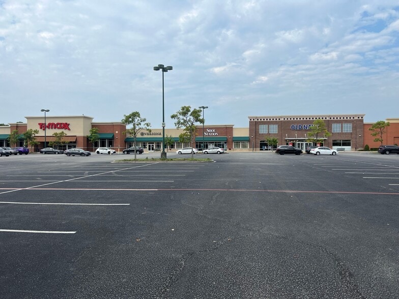 Primary Photo Of 481 Town Center Pl, Columbia Unknown For Lease