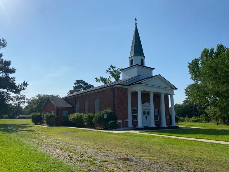 More Photos Of 15605 Parkway Drive, Hosston Religious Facility For Sale