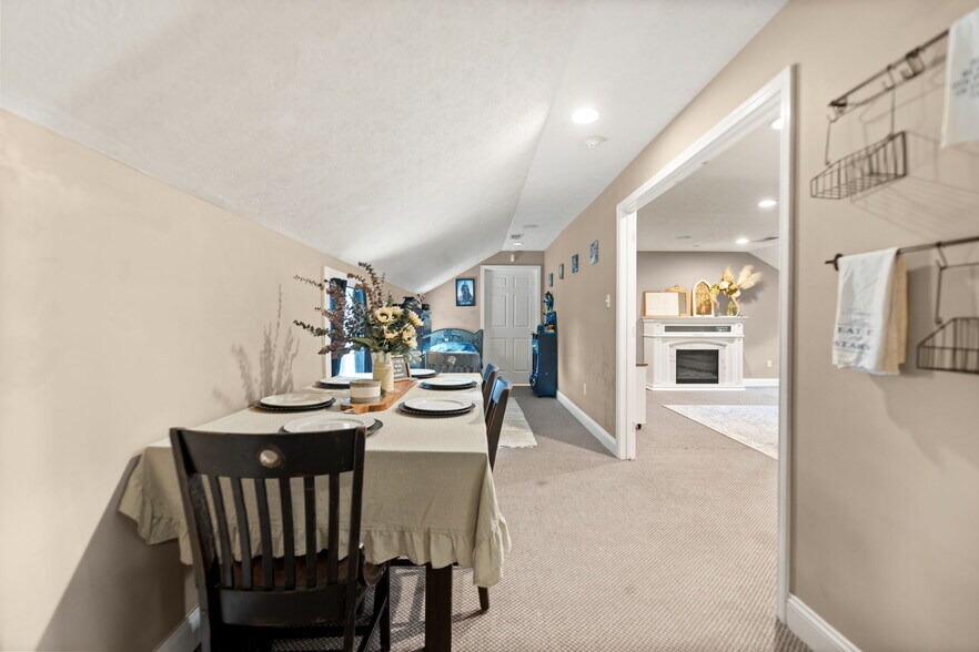 More Photos Of 4418 Main St, Clay City Flex For Sale