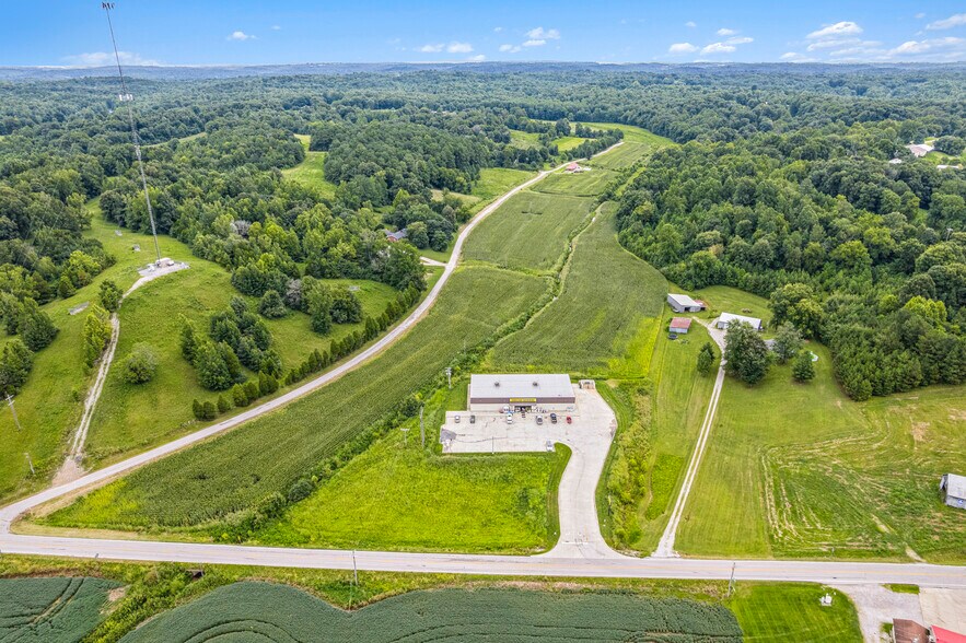 More Photos Of 9480 State Route 69, Hawesville General Retail For Sale