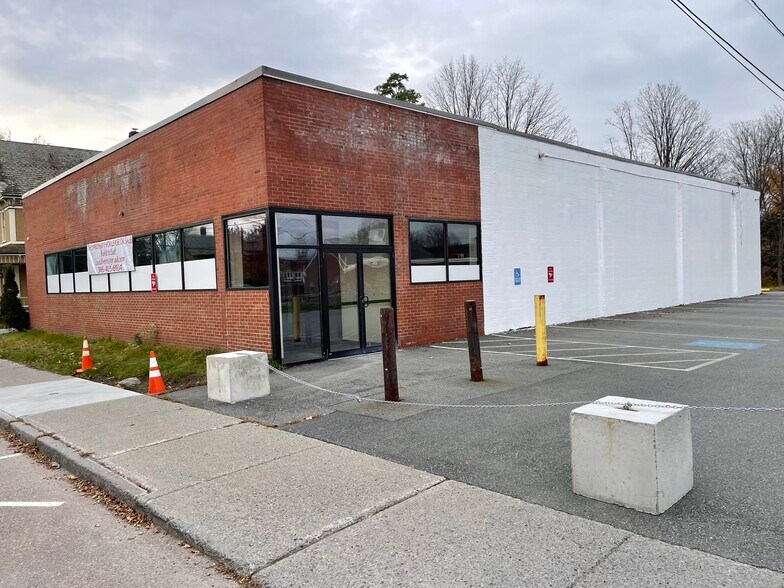 More Photos Of 48 Congress St, Morristown Freestanding For Sale