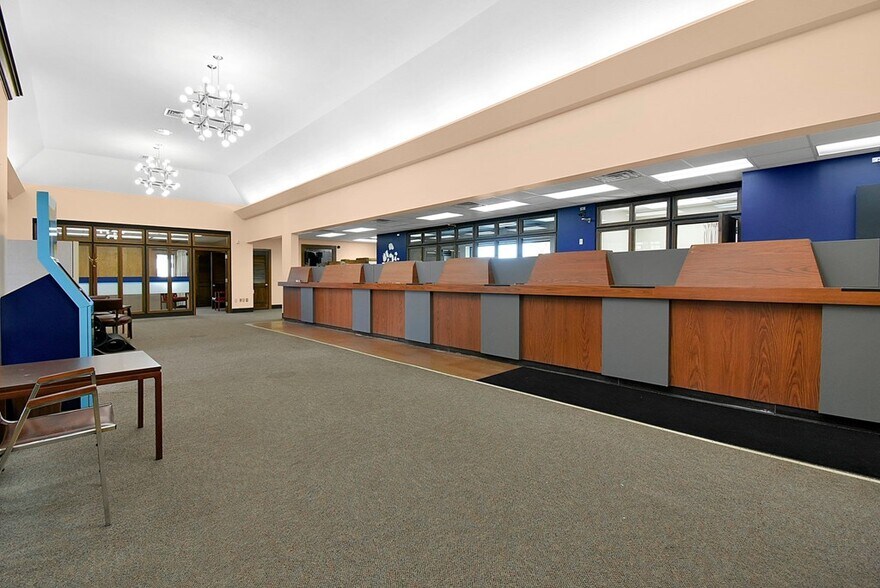 More Photos Of 245 N Seltzer St, Crestline Bank For Sale