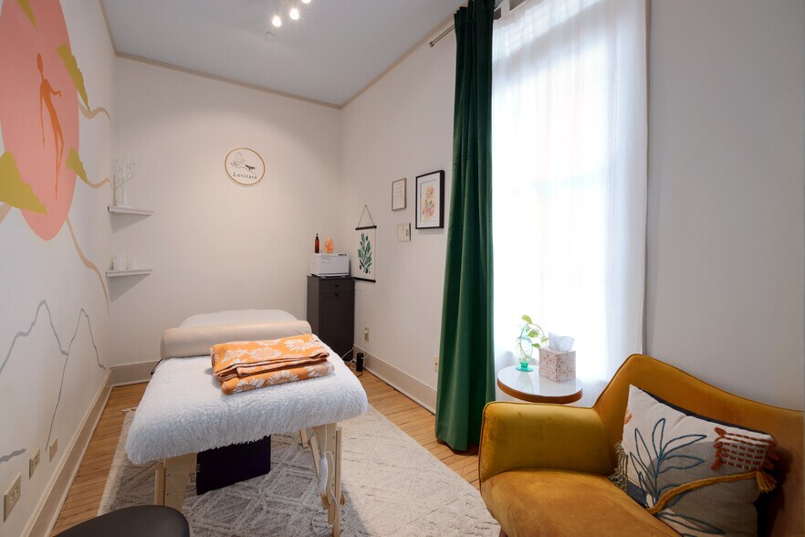 More Photos Of 1304 Guadalupe St, Austin Office For Lease