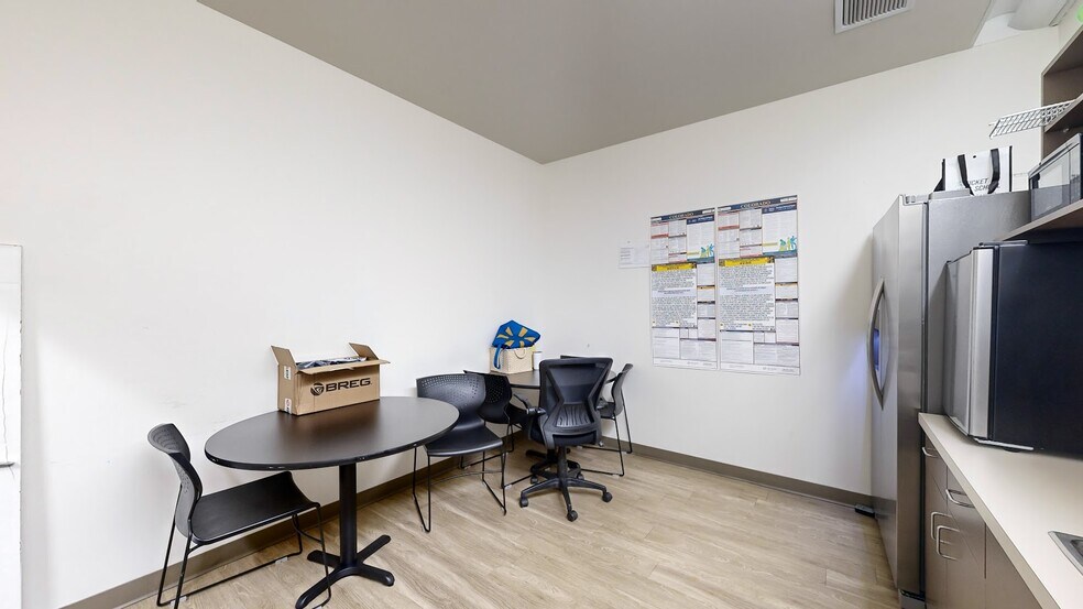 More Photos Of 7460 S Gartrell Rd, Aurora Freestanding For Sale