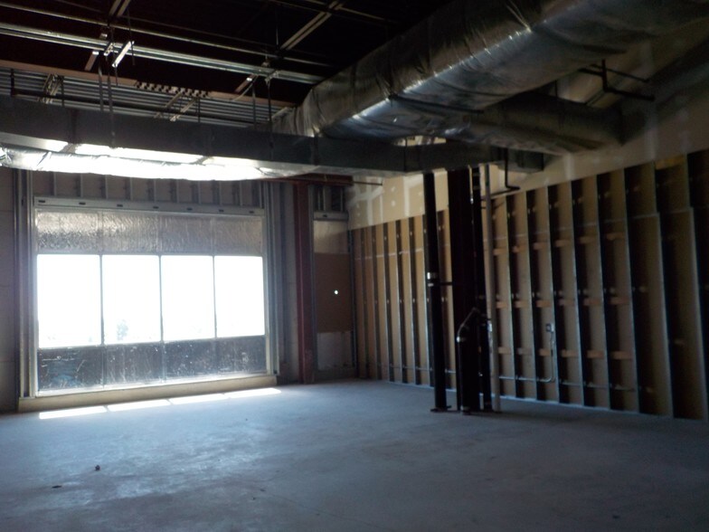 More Photos Of 5700 N Exp 77/83, Brownsville Medical For Lease