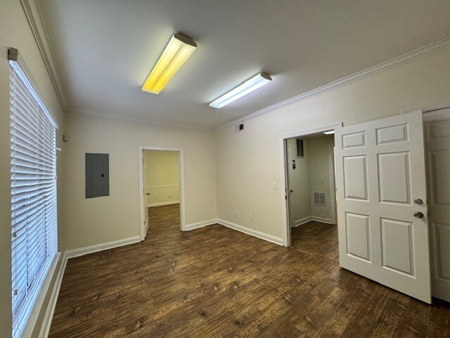 More Photos Of 330 Mallory Station Rd, Franklin Office For Lease