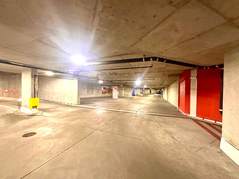 More Photos Of 8400 West Rd, Richmond Office For Sale