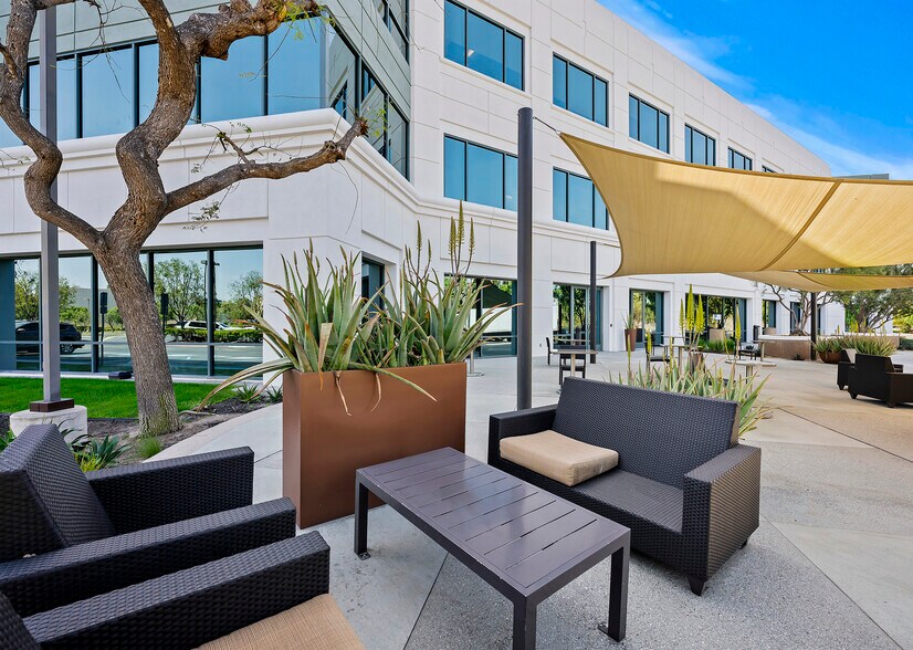 More Photos Of 5 Peters Canyon Rd, Irvine Office For Lease