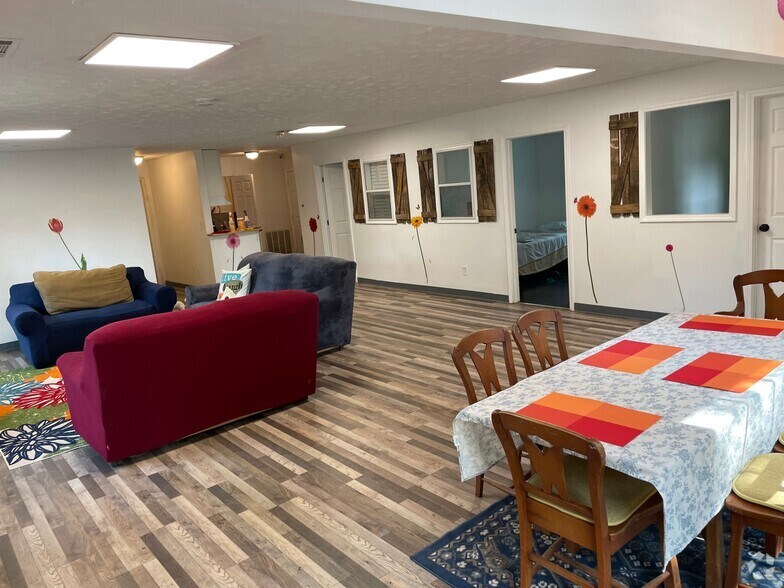 More Photos Of 6135 Petty St SW, Covington General Retail For Sale