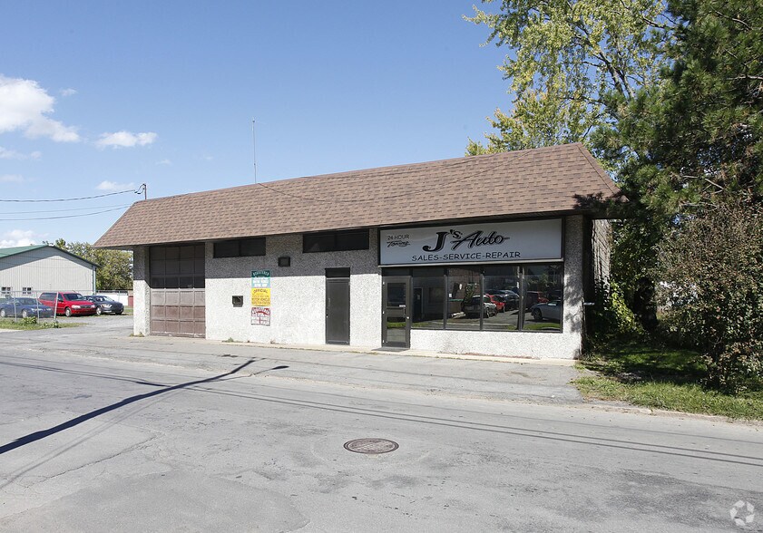 More Photos Of 1212-1218 Erie St, Utica Auto Repair For Sale