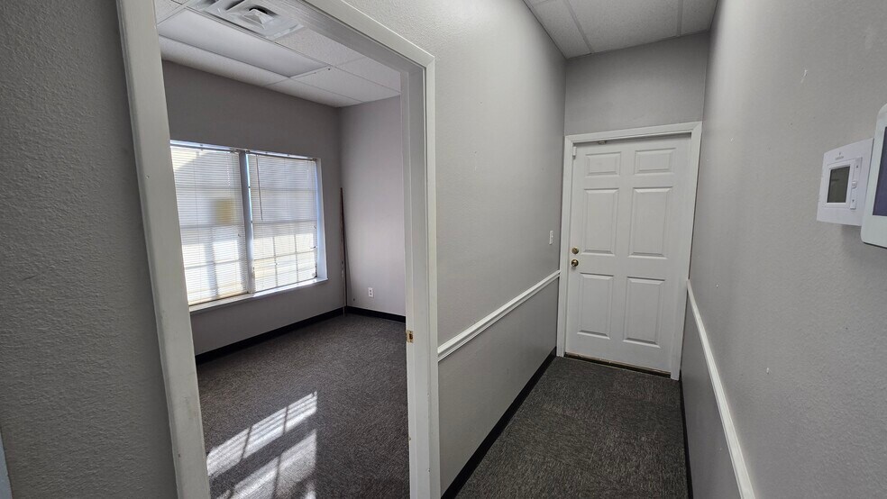 More Photos Of 5720 Gall Blvd, Zephyrhills Office For Lease