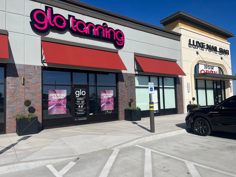 More Photos Of E 81st St, Tulsa Unknown For Lease