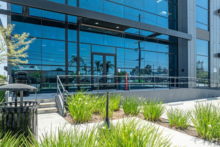 More Photos Of 2400 E Artesia Blvd, Long Beach Warehouse For Lease