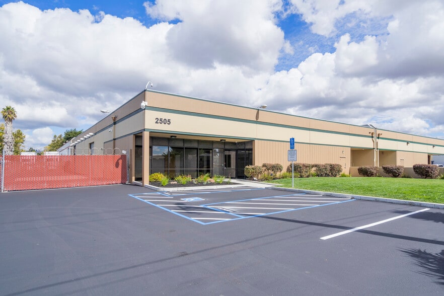 More Photos Of 2505 Amaral Ct, Hayward Warehouse For Sale
