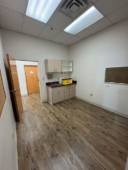 More Photos Of 5319 Hoag Dr, Sheffield Village Medical For Lease