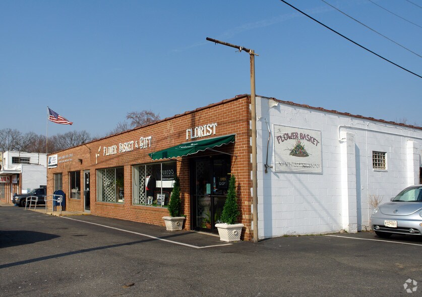 Primary Photo Of 6960-6964 Indian Head Hwy, Bryans Road Freestanding For Sale