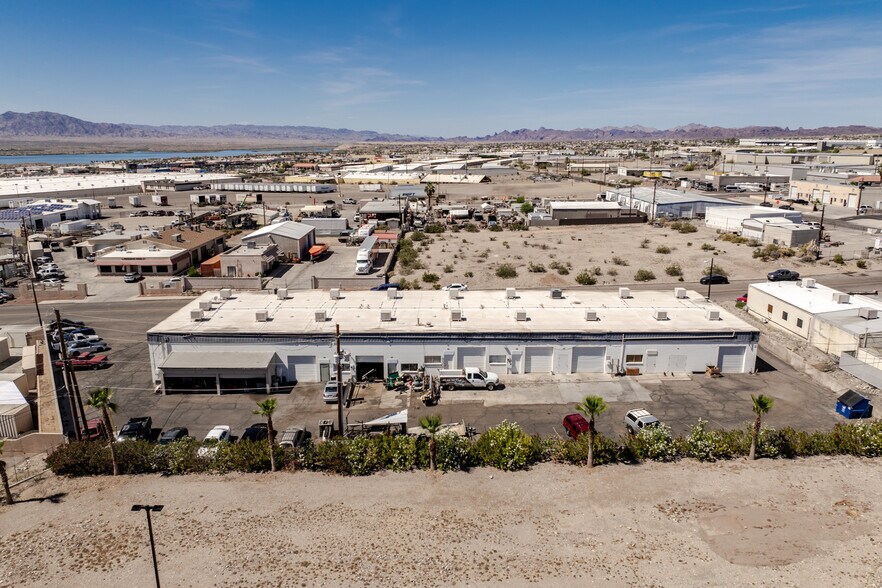 More Photos Of 1950 Commander Dr, Lake Havasu City General Retail For Sale