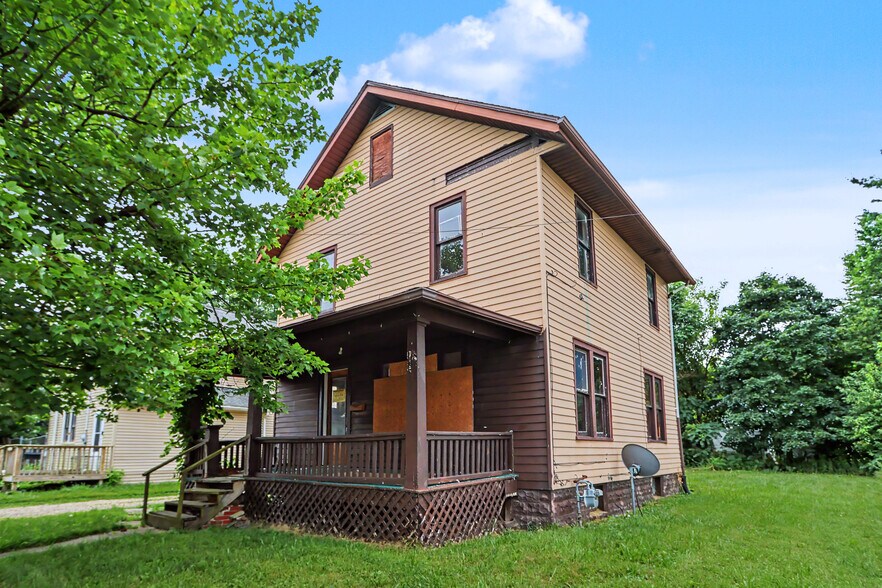 More Photos Of 187 Penn Ave, Mansfield Multifamily For Sale