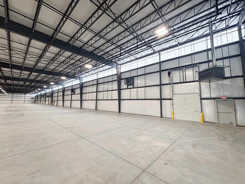 More Photos Of 3135 Hankins Rd, Republic Warehouse For Lease