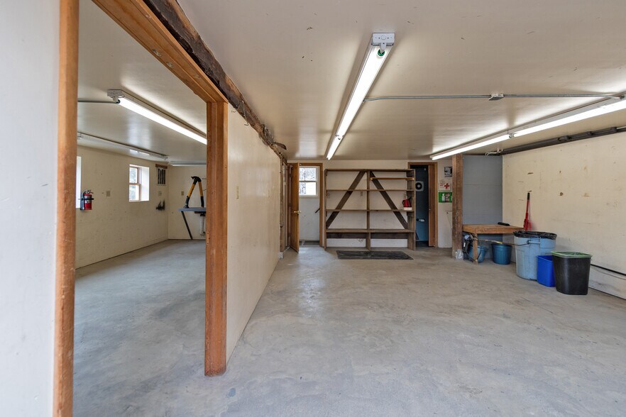 More Photos Of 96 Vly Atwood Rd, Stone Ridge Light Manufacturing For Lease