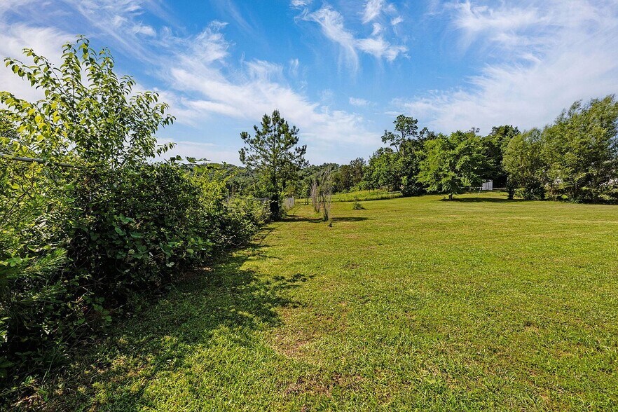 More Photos Of 1966 Thrasher Pike, Hixson Land For Sale