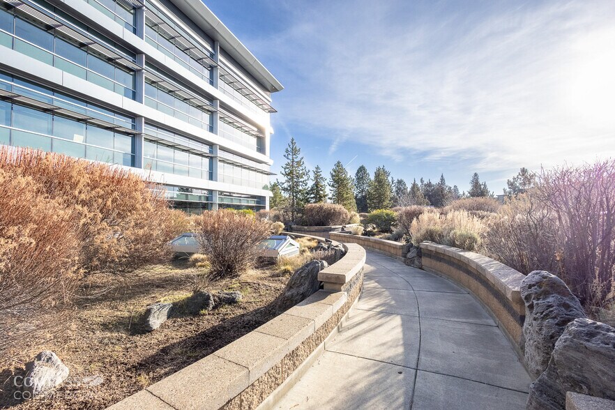 More Photos Of 360 SW Bond St, Bend Office For Lease