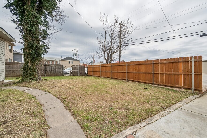 More Photos Of 740 Deans Row Ave, Norman Apartments For Sale