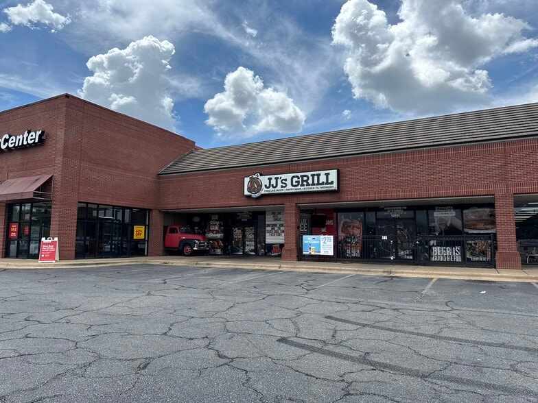 More Photos Of 12201 W Markham St, Little Rock Unknown For Lease