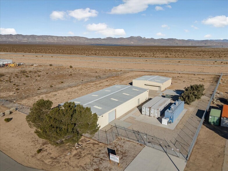 More Photos Of 6288 Curtis Pl, California City Warehouse For Sale