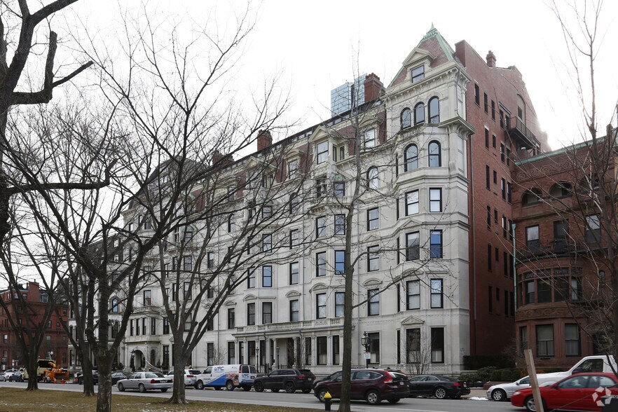 More Photos Of 160 Commonwealth Ave, Boston Apartments For Sale