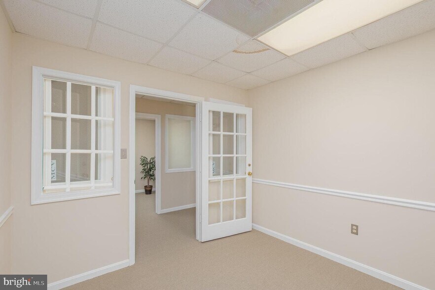 More Photos Of 9615 Champion Ct, Manassas Medical For Lease