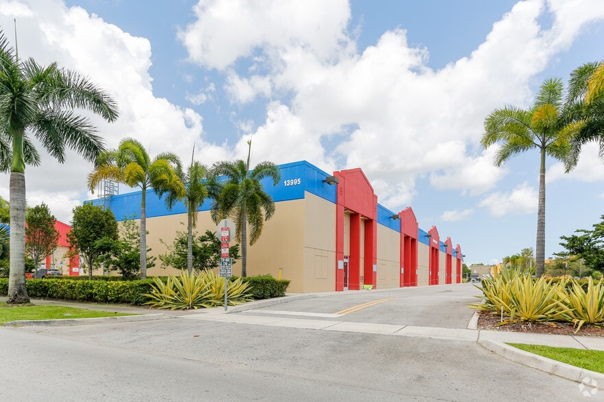 More Photos Of 13991 SW 143rd Ct, Miami Warehouse For Lease