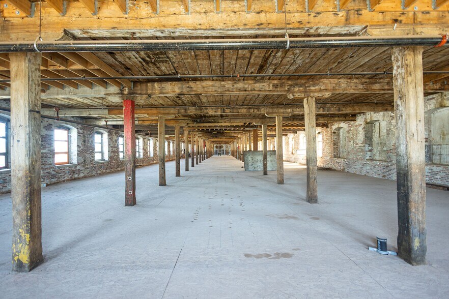 More Photos Of 2155 E Castor Ave, Philadelphia Manufacturing For Lease