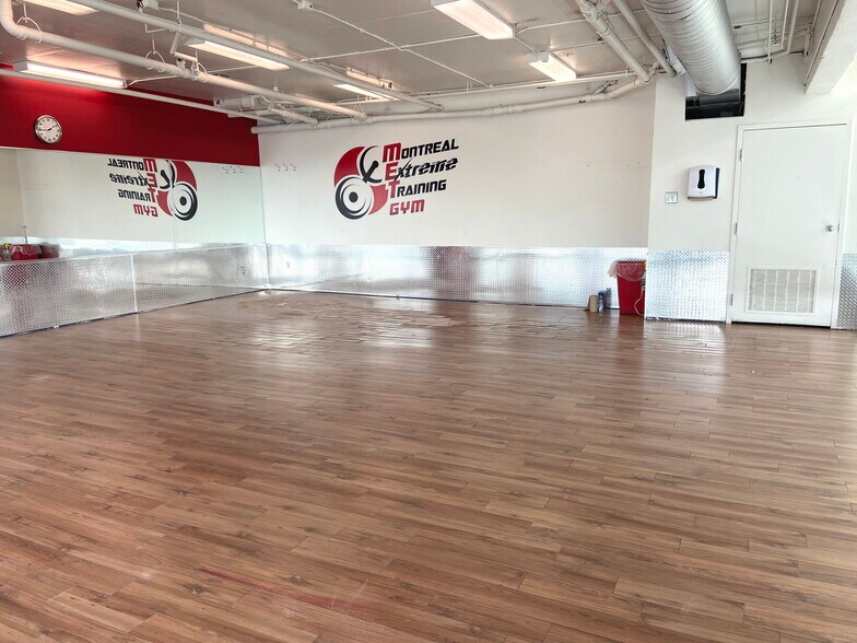 More Photos Of 5805-5879 Boul Henri-Bourassa E, Montréal Office For Lease