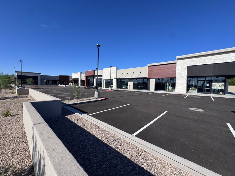 More Photos Of 23423 N 67th Ave, Glendale Storefront Retail Office For Lease