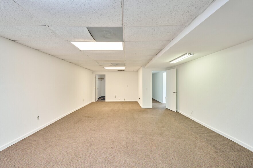 More Photos Of 182 S FM 356, Onalaska Office For Sale