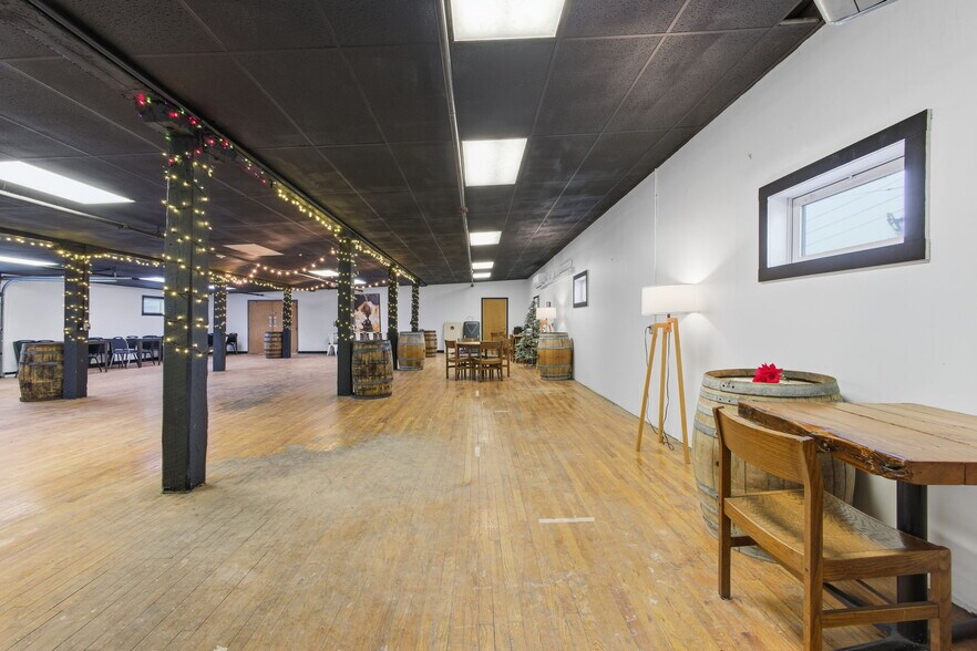 More Photos Of 2 Chapel St, Honesdale Flex For Lease