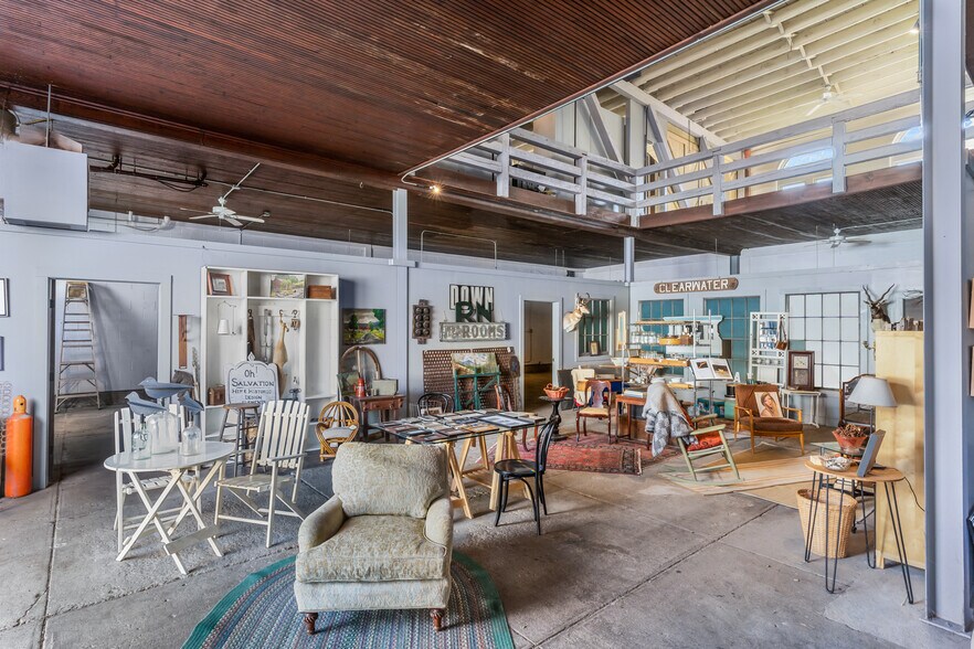 More Photos Of 705-707 Cherry Aly, Hudson Warehouse For Lease