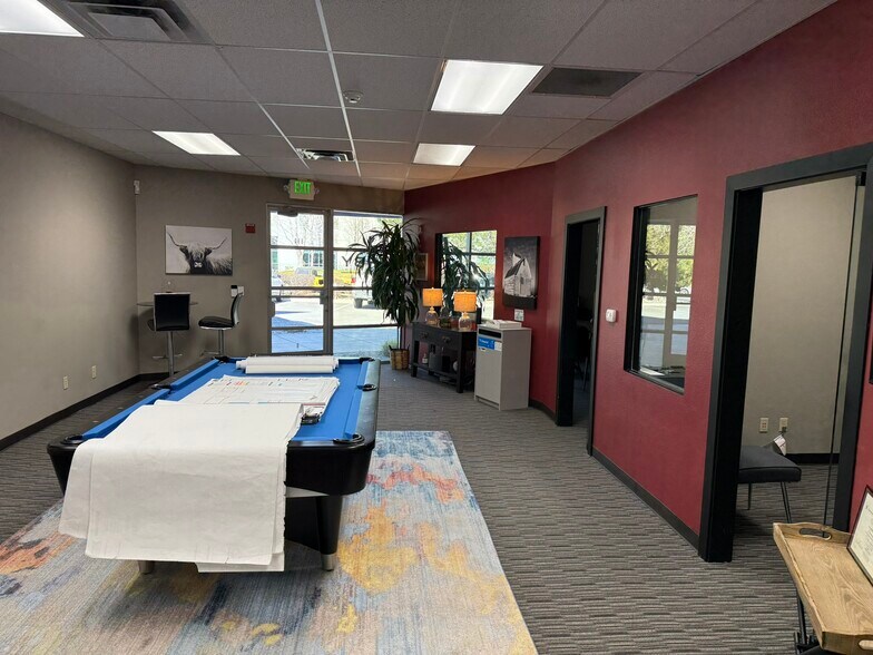 More Photos Of 890 E Patriot Blvd, Reno Light Distribution For Sale