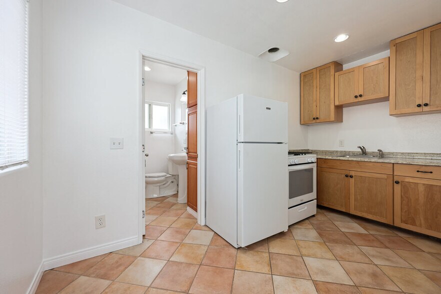 More Photos Of 2931 Mission Blvd, San Diego Apartments For Sale