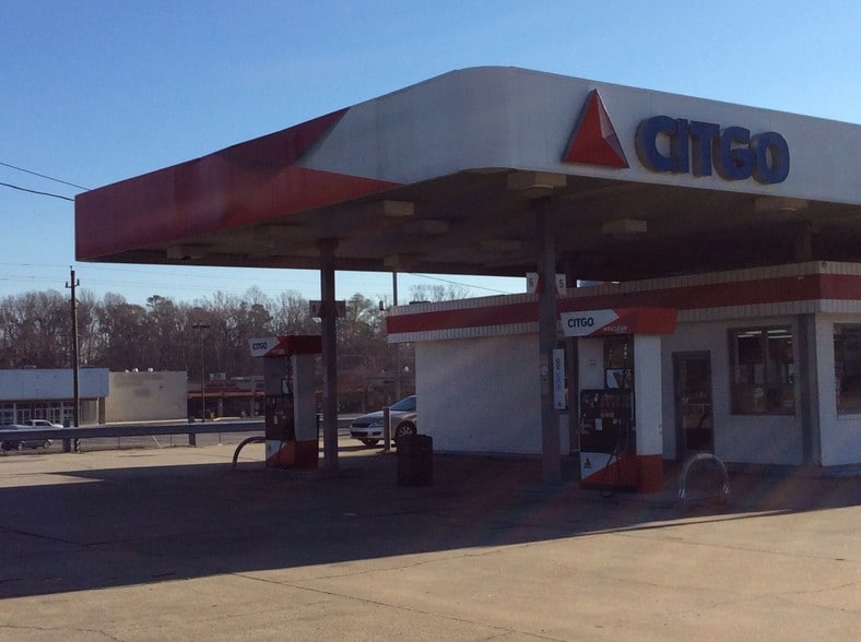 More Photos Of 2760 N Roberts Ave, Lumberton Convenience Store For Sale