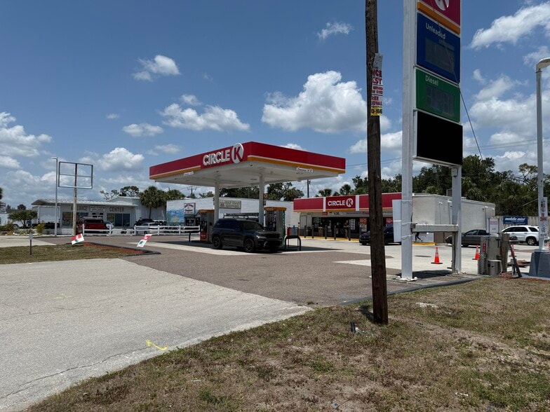 More Photos Of 2646 Tamiami Trl, Port Charlotte Convenience Store For Sale