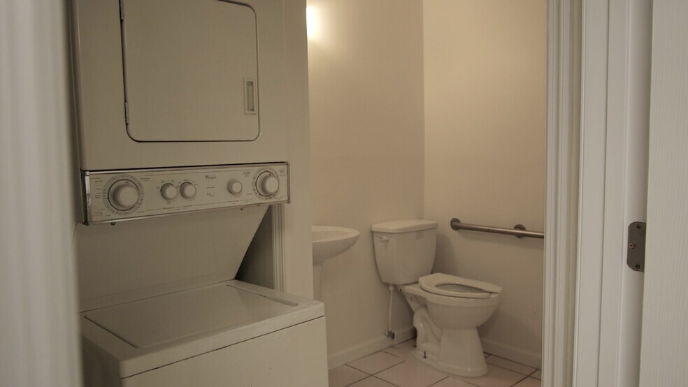 More Photos Of 1429 San Marco Blvd, Jacksonville General Retail For Sale